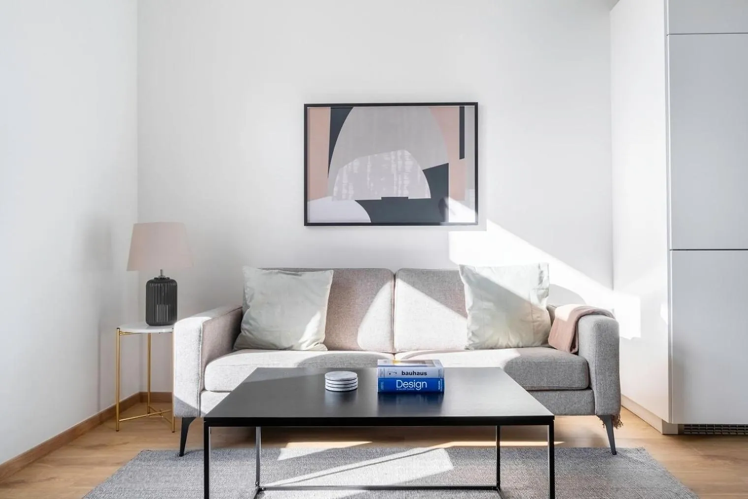 Blueground Vrsovice Near Renaissance-Style Park Prg-7 Apartment Prague Czech Republic